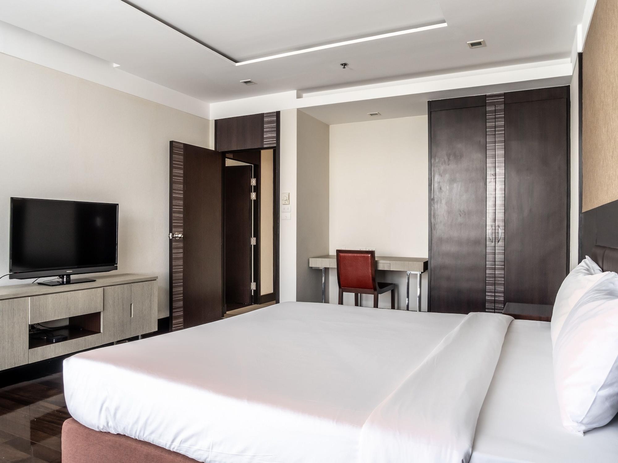 Jasmine Grande Residence Банкок Екстериор снимка A bedroom at the hotel