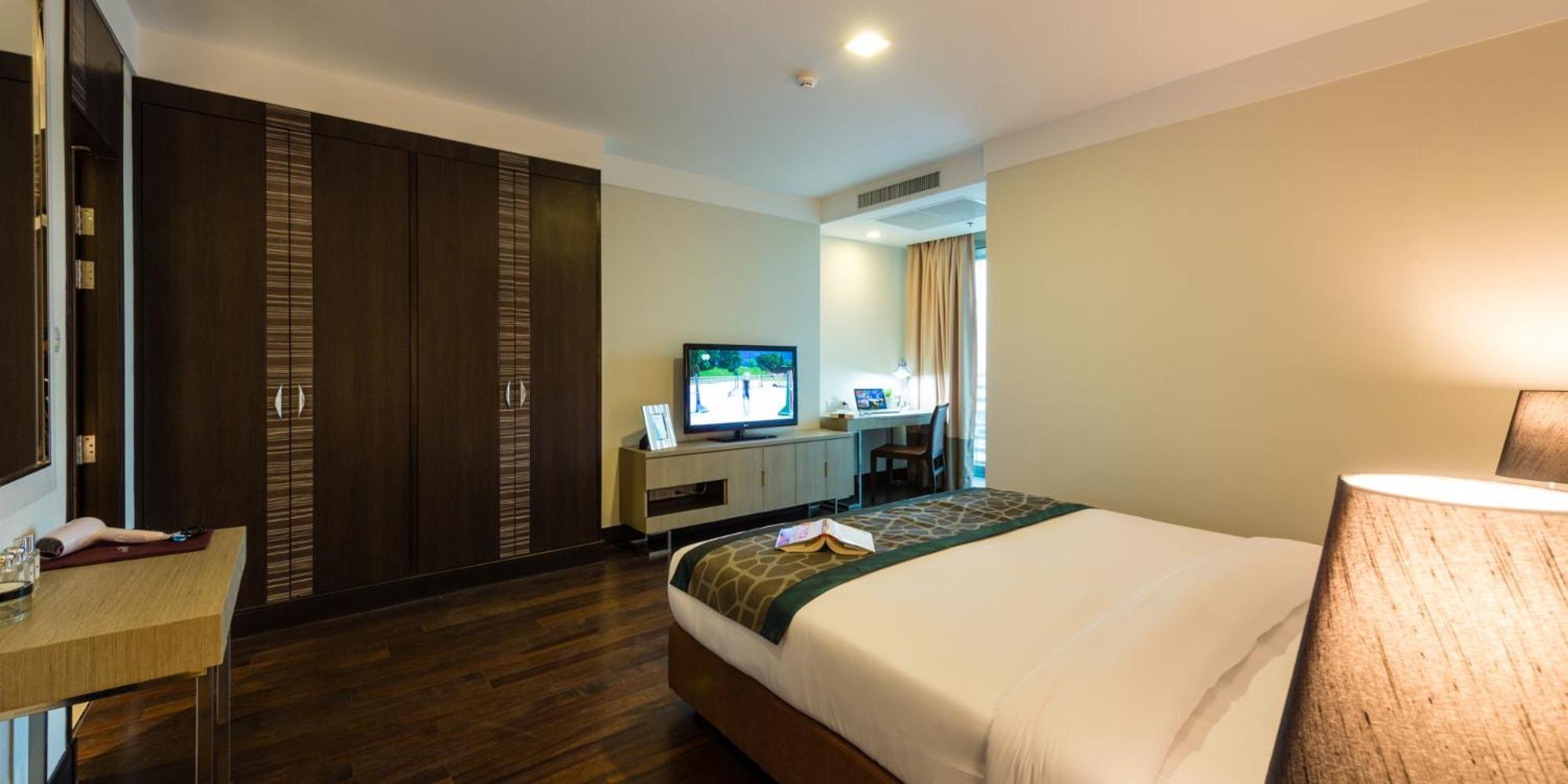 Jasmine Grande Residence Банкок Стая снимка