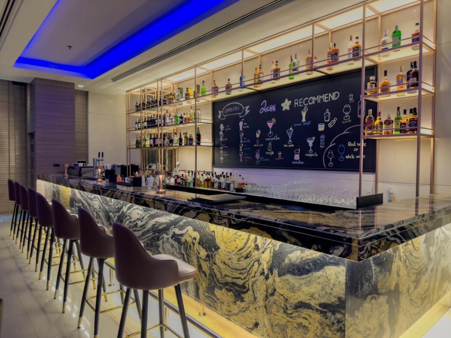 Jasmine Grande Residence Банкок Екстериор снимка The bar at the lounge